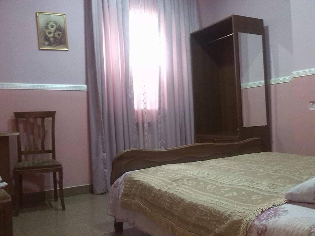 Hostel Georgia Kutaisi Ruang foto